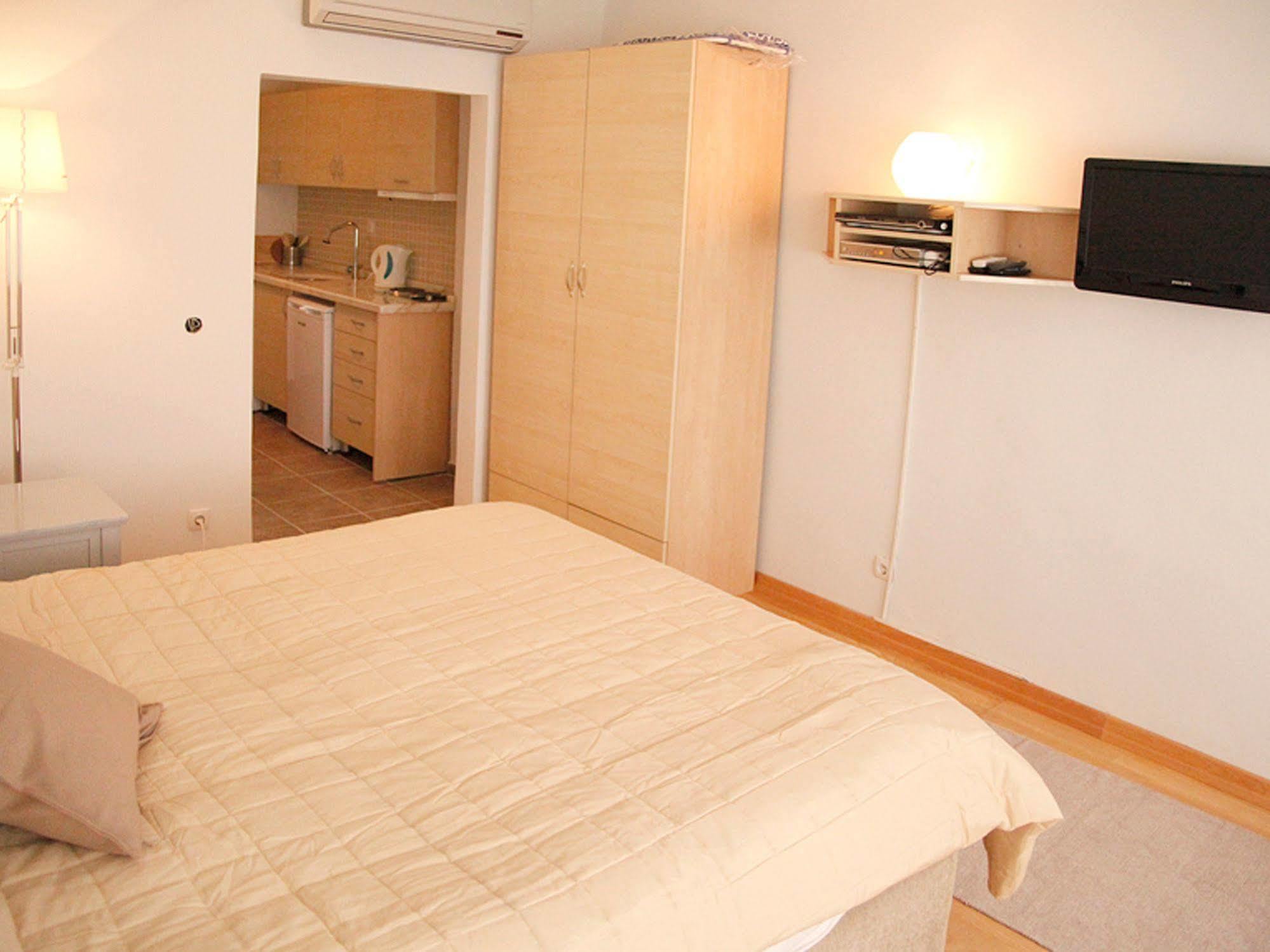 Gen Suites Pera Istanbul Exterior photo